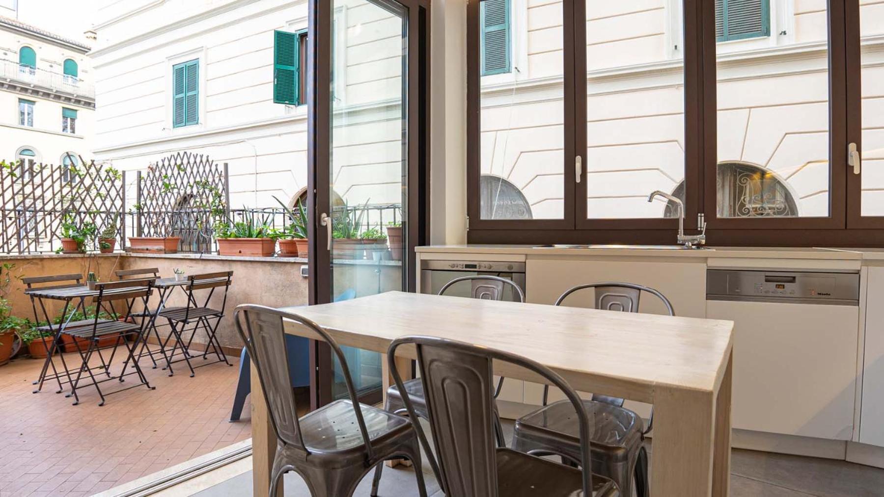 רומא Cozy Nest With Terrace In Trastevere מראה חיצוני תמונה
